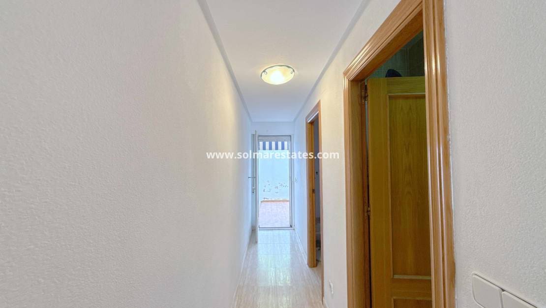 1 soveværelse Lejlighed til salg i Cabo Roig med swimmingpool - € 149.950 (Ref: 10042003)