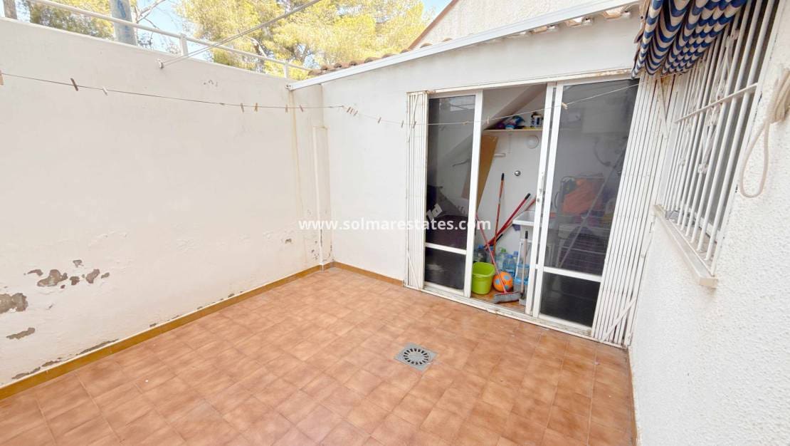 1 soveværelse Lejlighed til salg i Cabo Roig med swimmingpool - € 149.950 (Ref: 10042003)