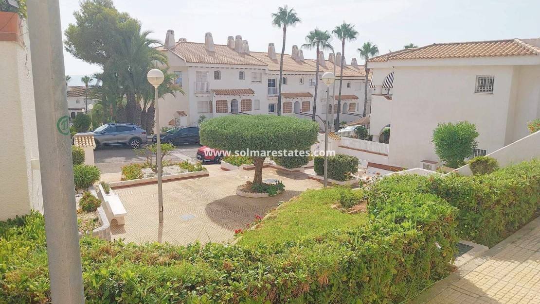 1 soveværelse Lejlighed til salg i Cabo Roig med swimmingpool - € 149.950 (Ref: 10042003)