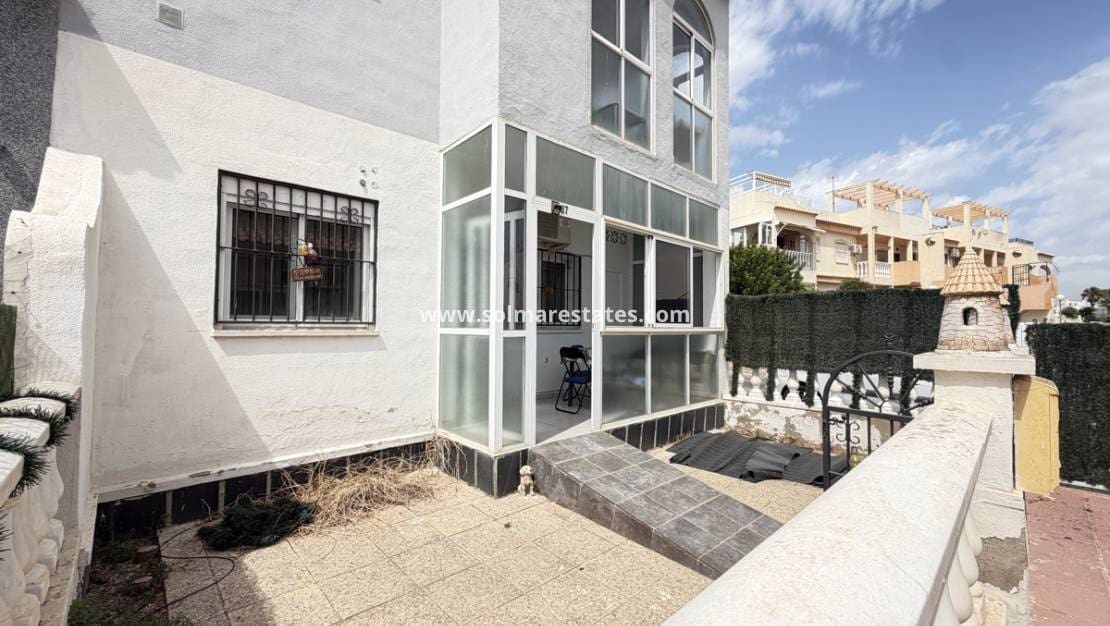 Apartamento de 2 habitaciones en La Florida en venta con piscina - 139.995 € (Ref: 10042004)