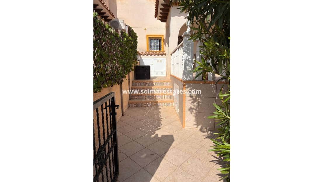 2 chambre Maison de Ville à vendre à Cabo Roig avec piscine - 269 000 € (Ref: 10042005)