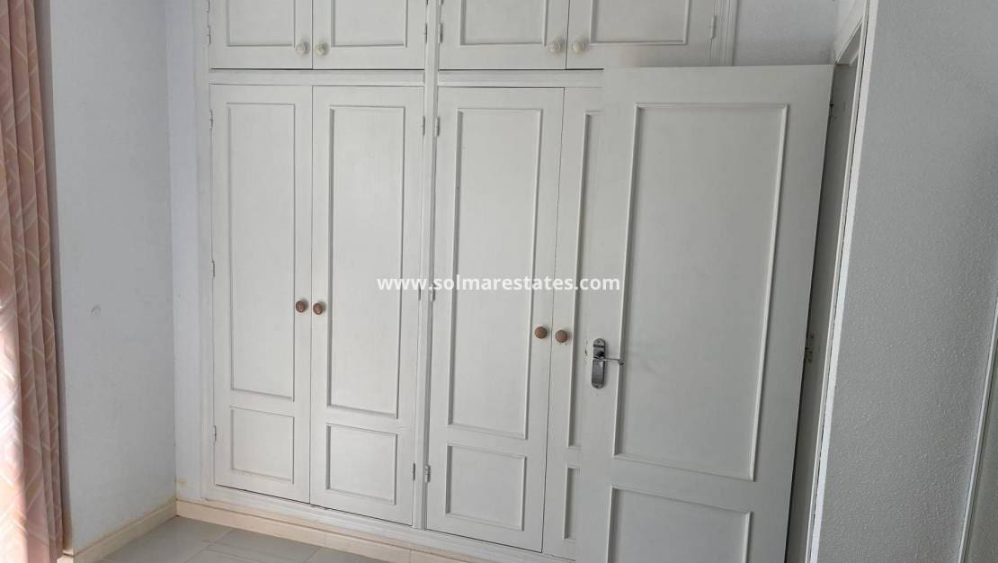 2 chambre Maison de Ville à vendre à Cabo Roig avec piscine - 269 000 € (Ref: 10042005)