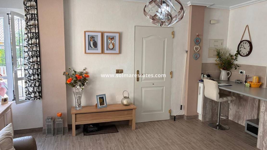 2 chambre Maison de Ville à vendre à Cabo Roig avec piscine - 269 000 € (Ref: 10042005)