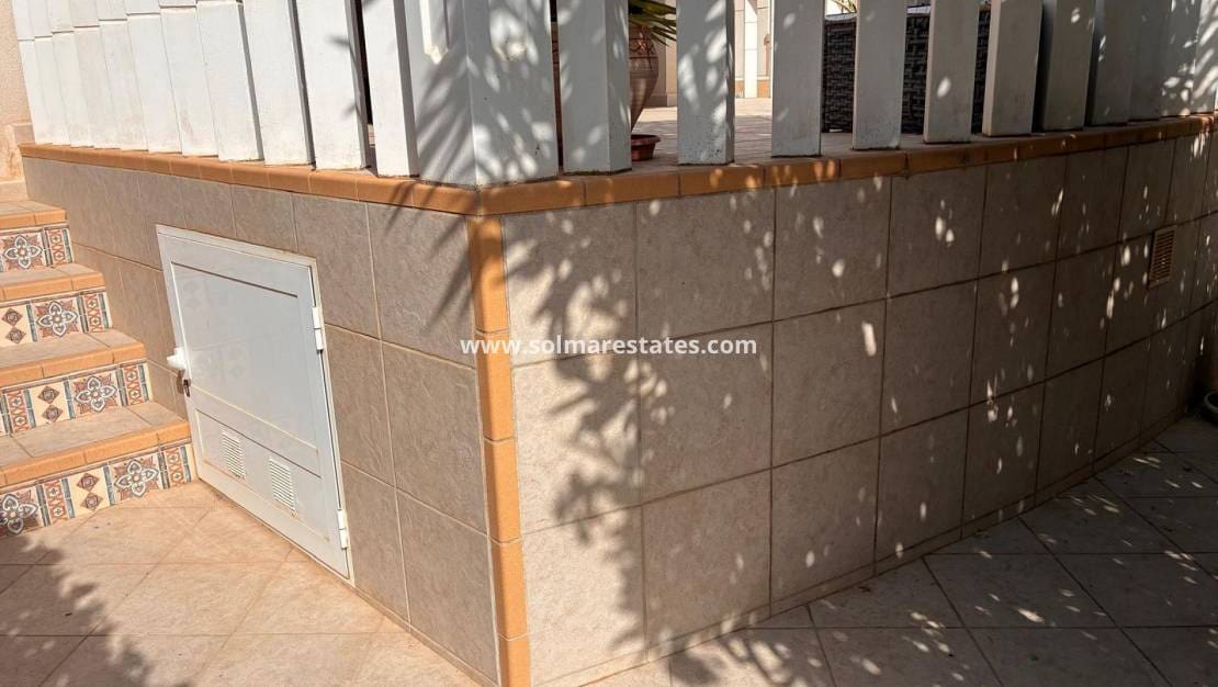 2 chambre Maison de Ville à vendre à Cabo Roig avec piscine - 269 000 € (Ref: 10042005)