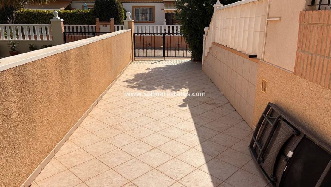 2 chambre Maison de Ville à vendre à Cabo Roig avec piscine - 269 000 € (Ref: 10042005)