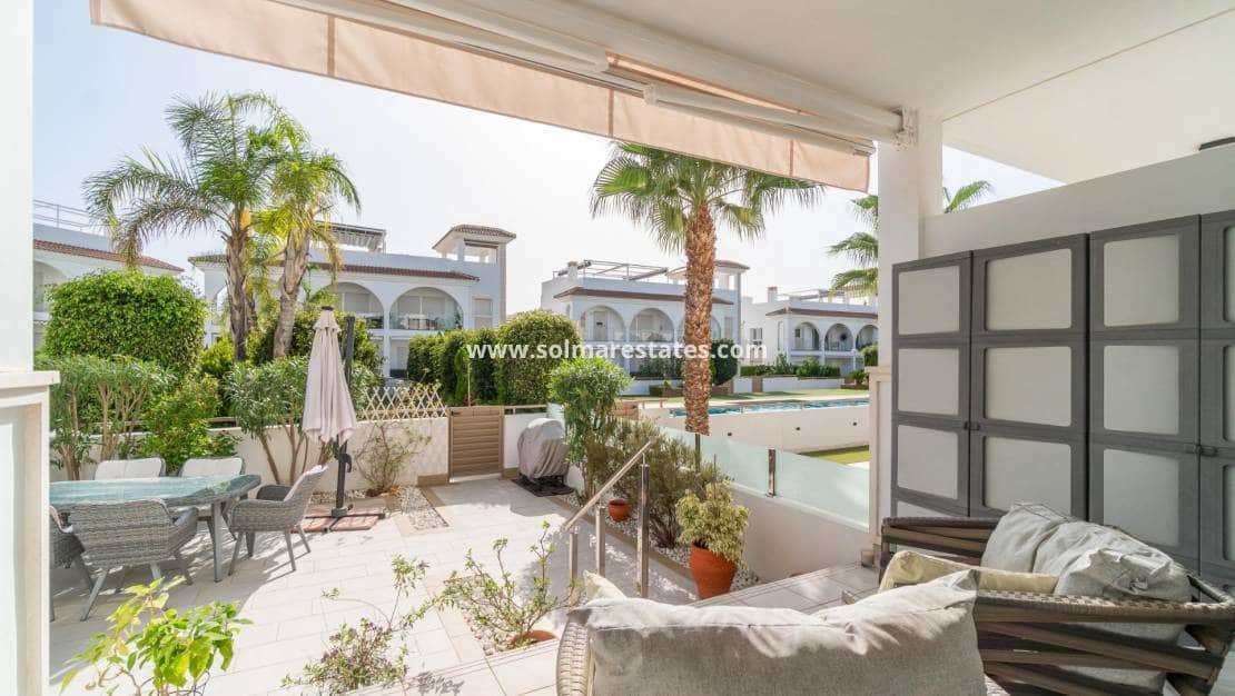 2 sovrum Lägenhet till salu i Dona Pepa med pool - 325 000 € (Ref: 10043602)