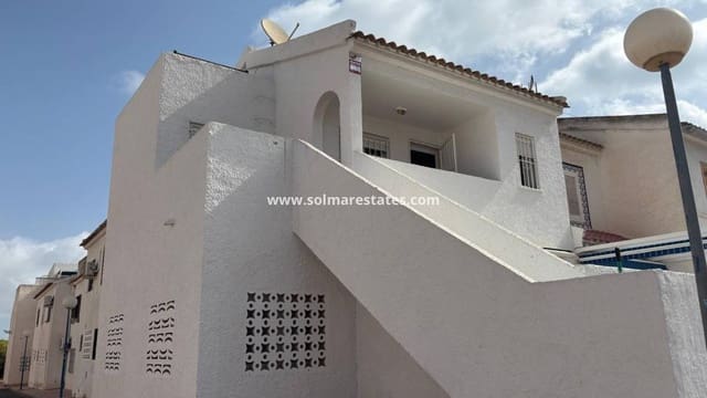 2 slaapkamer Appartement te koop in El Chaparral, Torrevieja met zwembad - € 99.900 (Ref: 10043603)