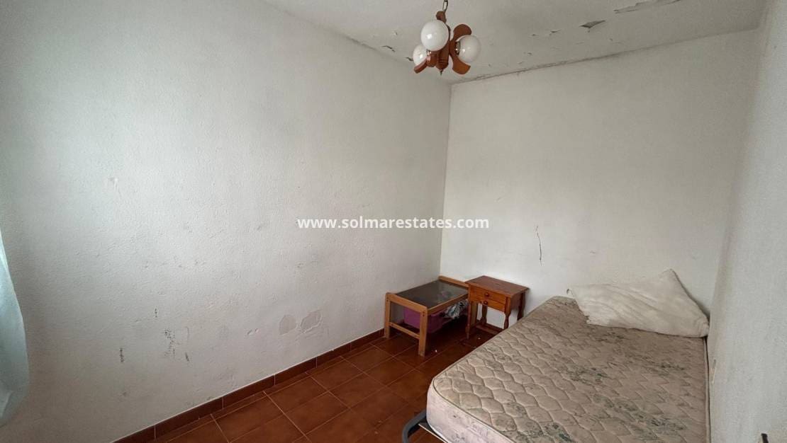 2 soverom Leilighet til salgs i El Chaparral med svømmebasseng - € 99 900 (Ref: 10043603)