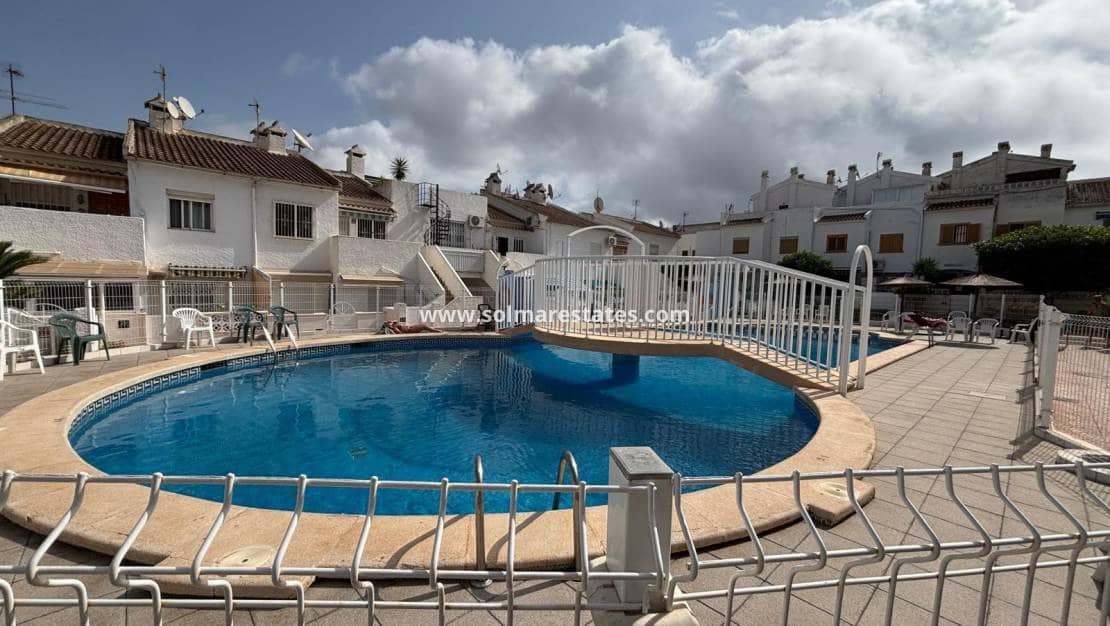 2 soverom Leilighet til salgs i El Chaparral med svømmebasseng - € 99 900 (Ref: 10043603)