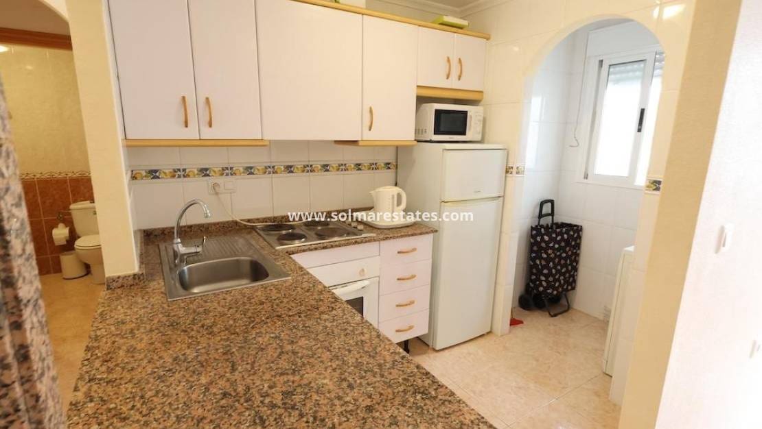 2 chambre Appartement à vendre à Torrevieja avec piscine - 142 000 € (Ref: 10044089)