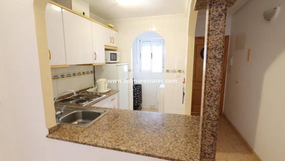 2 chambre Appartement à vendre à Torrevieja avec piscine - 142 000 € (Ref: 10044089)