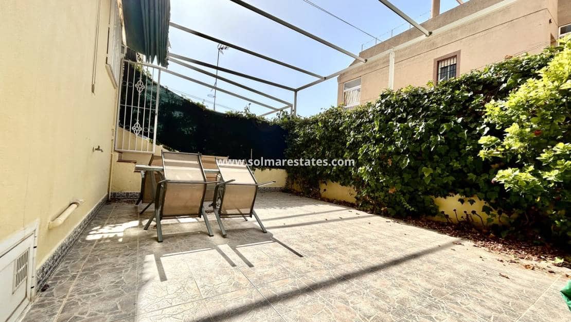 2 slaapkamer Appartement te koop in La Zenia met zwembad - € 189.000 (Ref: 10045474)