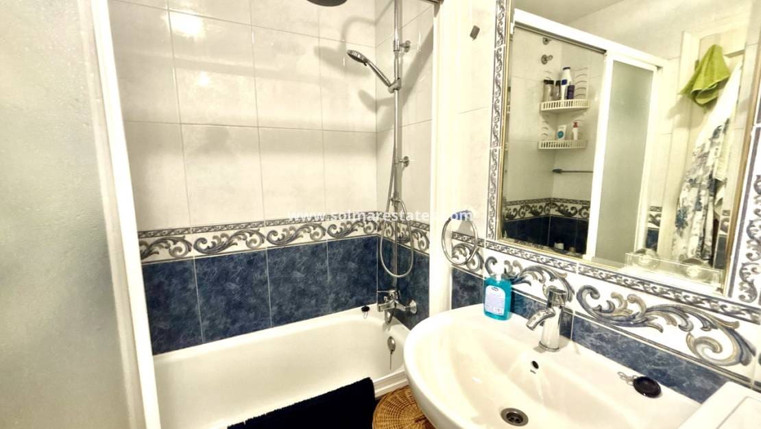 2 slaapkamer Appartement te koop in La Zenia met zwembad - € 189.000 (Ref: 10045474)