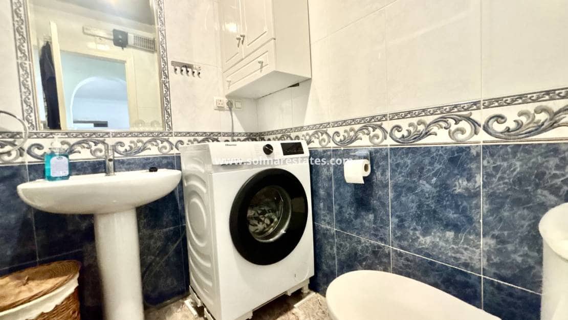 2 slaapkamer Appartement te koop in La Zenia met zwembad - € 189.000 (Ref: 10045474)
