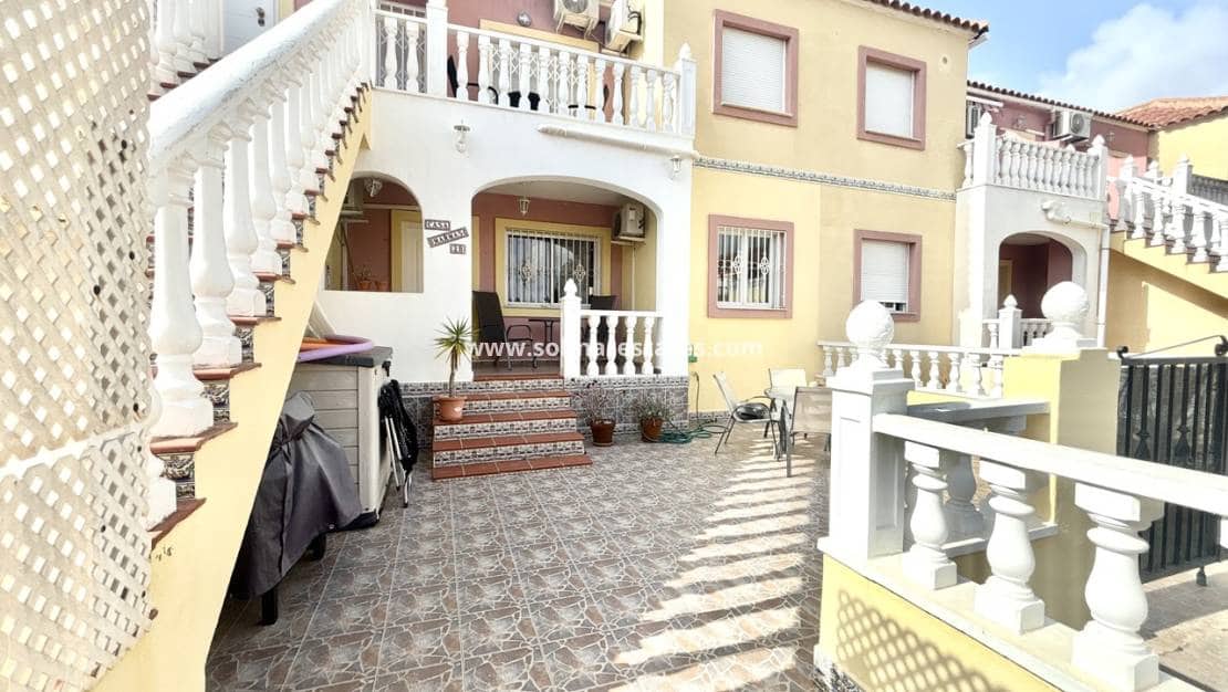 2 slaapkamer Appartement te koop in La Zenia met zwembad - € 189.000 (Ref: 10045474)