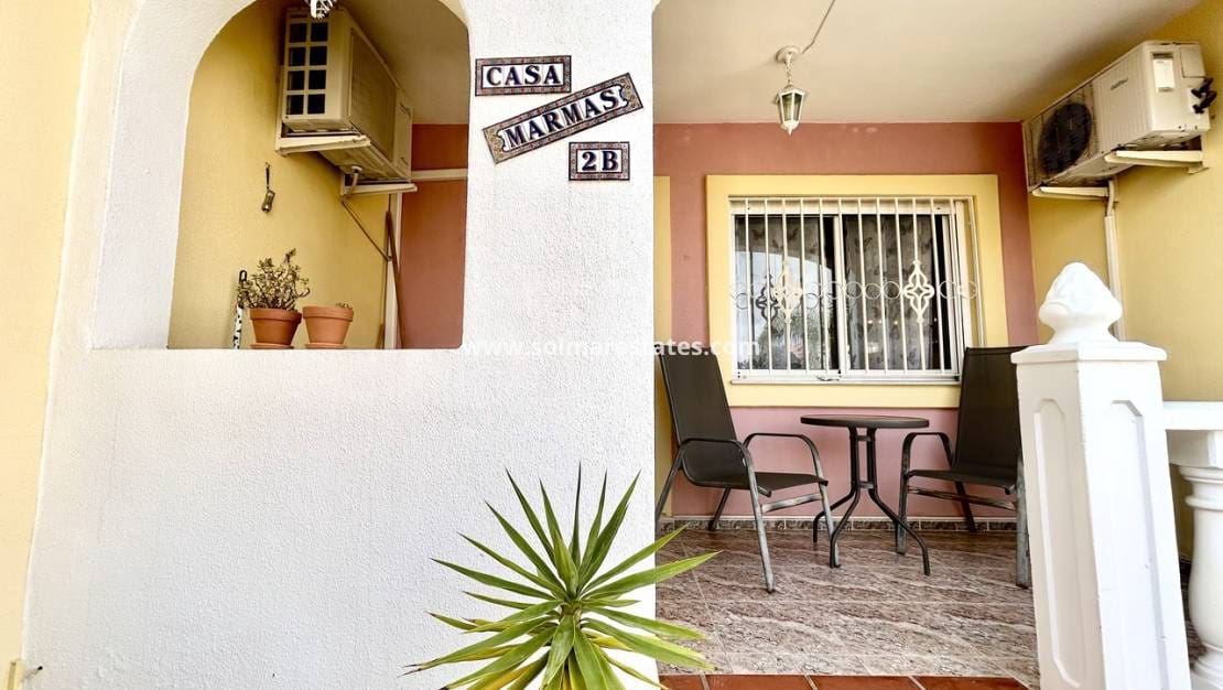 2 slaapkamer Appartement te koop in La Zenia met zwembad - € 189.000 (Ref: 10045474)
