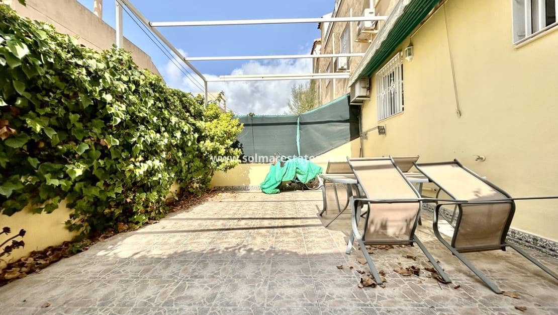 2 slaapkamer Appartement te koop in La Zenia met zwembad - € 189.000 (Ref: 10045474)
