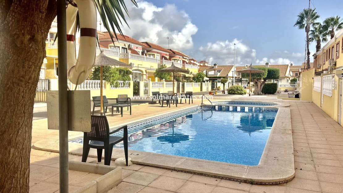 2 slaapkamer Appartement te koop in La Zenia met zwembad - € 189.000 (Ref: 10045474)