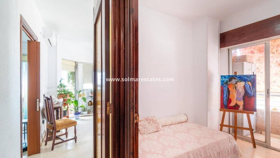 Apartamento de 3 habitaciones en Torrevieja en venta - 139.000 € (Ref: 10045732)