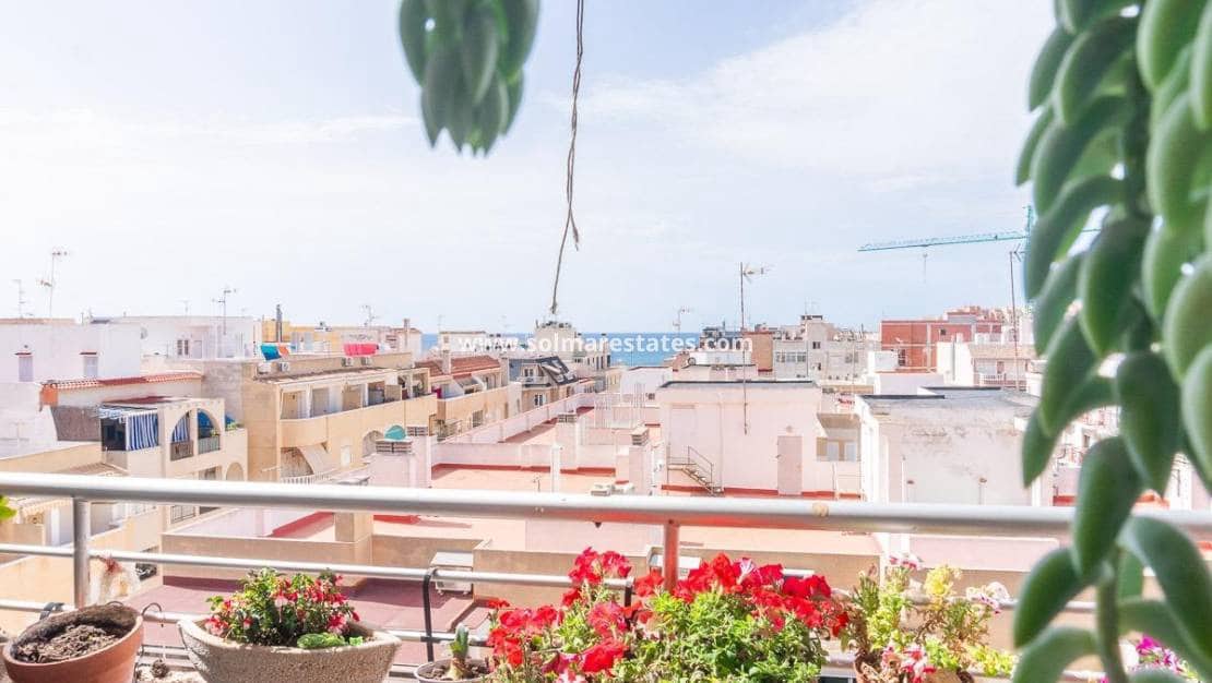 Apartamento de 3 habitaciones en Torrevieja en venta - 139.000 € (Ref: 10045732)