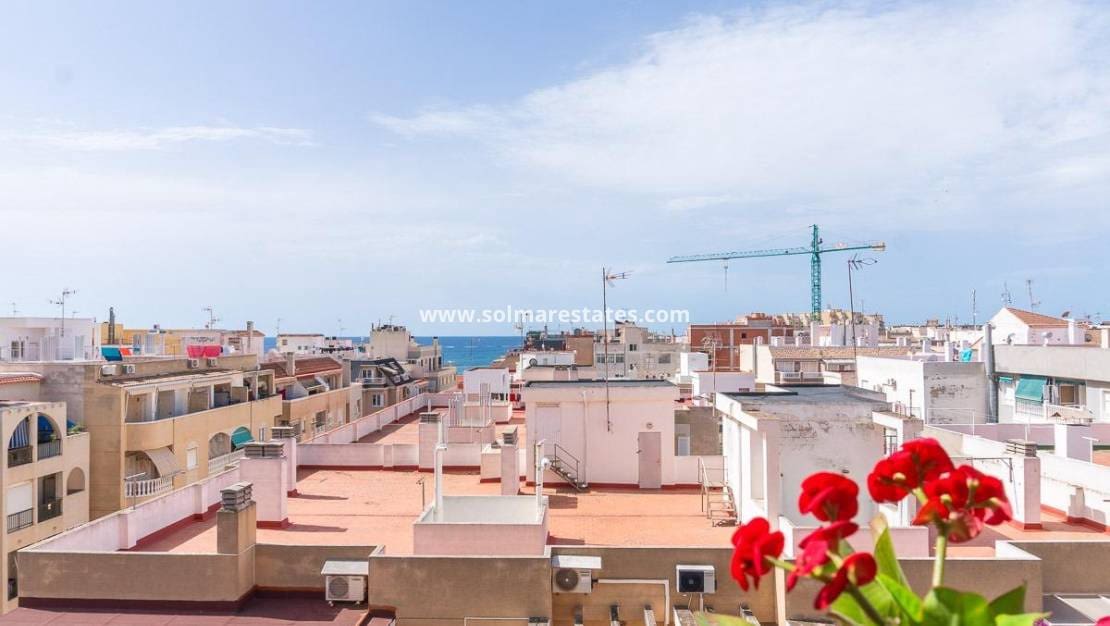 Apartamento de 3 habitaciones en Torrevieja en venta - 139.000 € (Ref: 10045732)