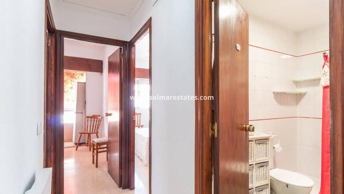 Apartamento de 3 habitaciones en Torrevieja en venta - 139.000 € (Ref: 10045732)