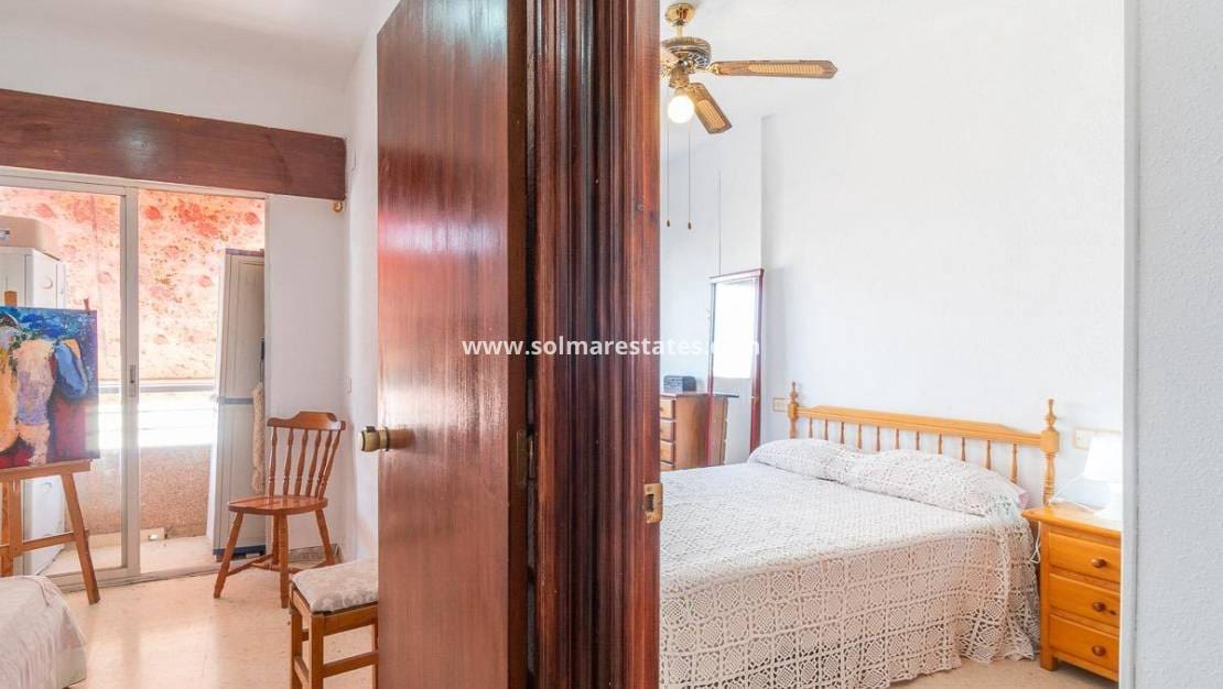 Apartamento de 3 habitaciones en Torrevieja en venta - 139.000 € (Ref: 10045732)