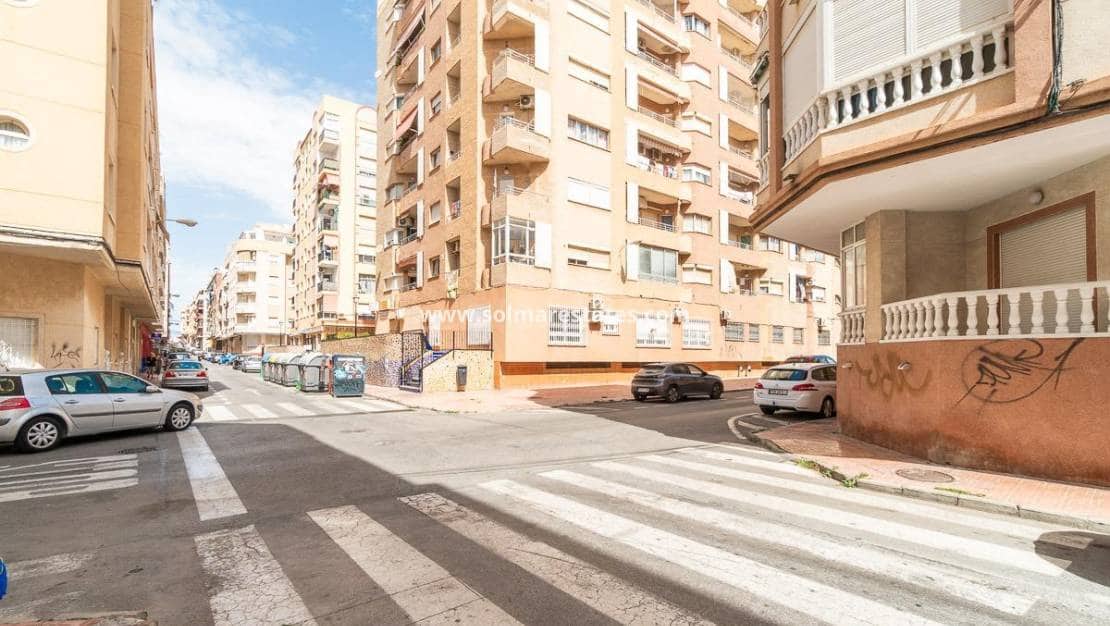 Apartamento de 3 habitaciones en Torrevieja en venta - 139.000 € (Ref: 10045732)