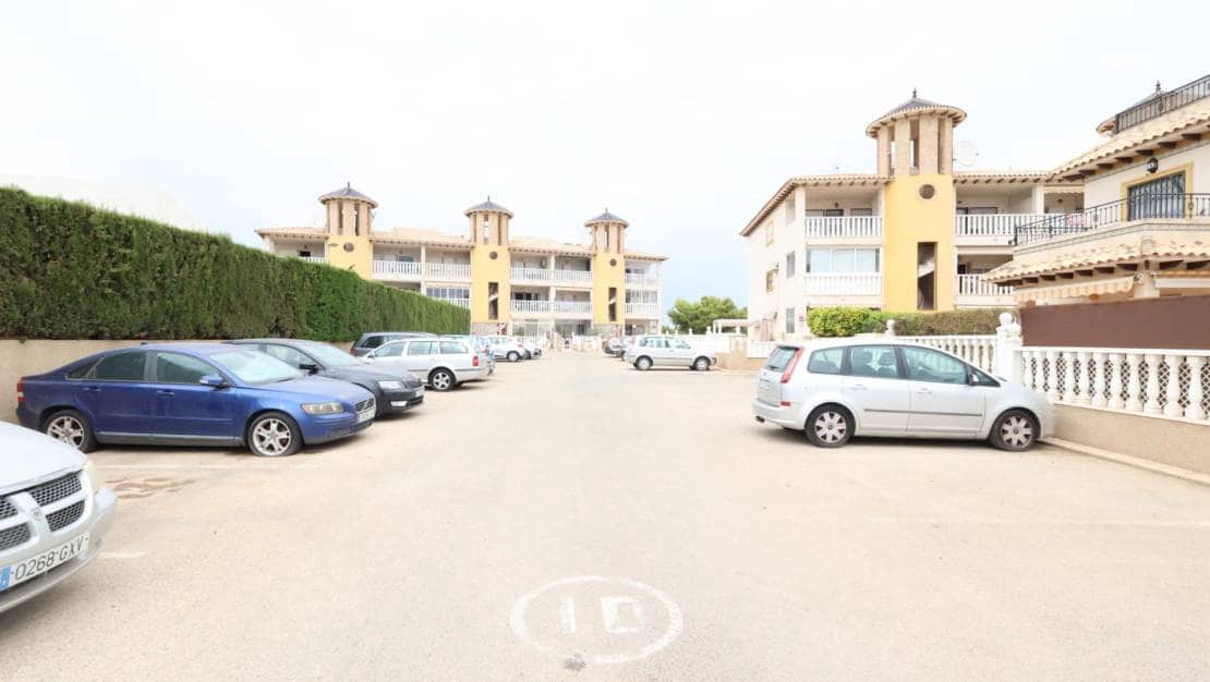 2 sovrum Lägenhet till salu i La Zenia med pool - 179 000 € (Ref: 10051899)