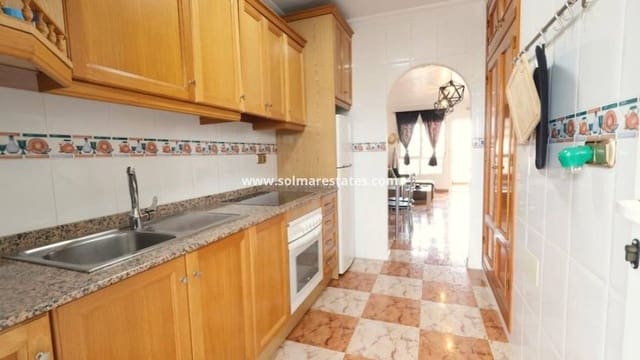 2 soveværelse Lejlighed til salg i La Zenia, Orihuela med swimmingpool - € 179.000 (Ref: 10051899)
