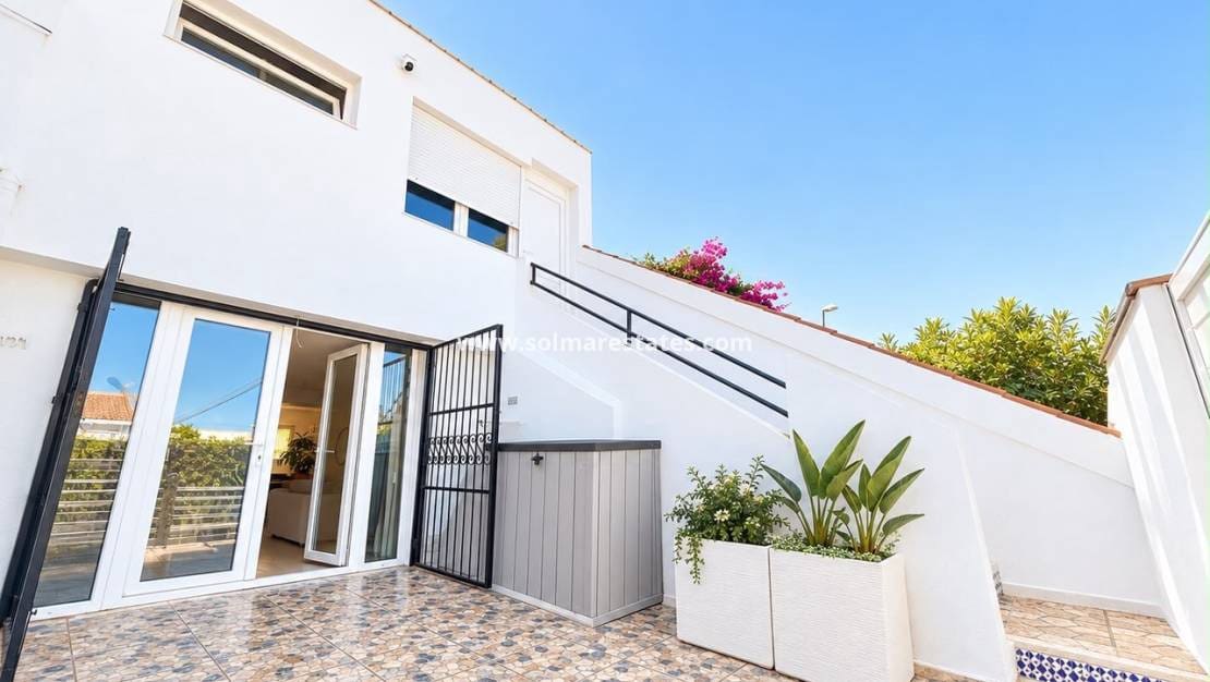 3 sypialnia Dom na sprzedaż w Los Balcones - 210 000 € (Ref: 10057356)