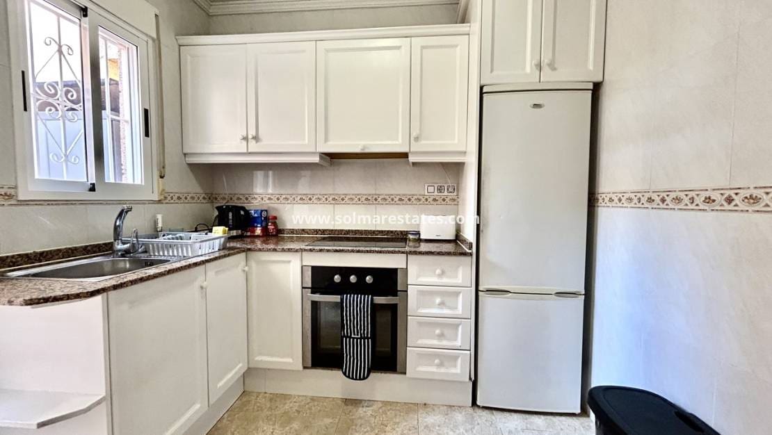 3 quarto Casa em Banda para venda em La Zenia com piscina - 199 900 € (Ref: 10057357)