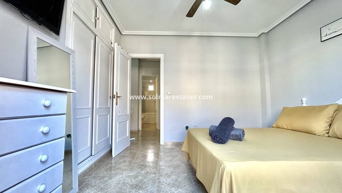 3 quarto Casa em Banda para venda em La Zenia com piscina - 199 900 € (Ref: 10057357)