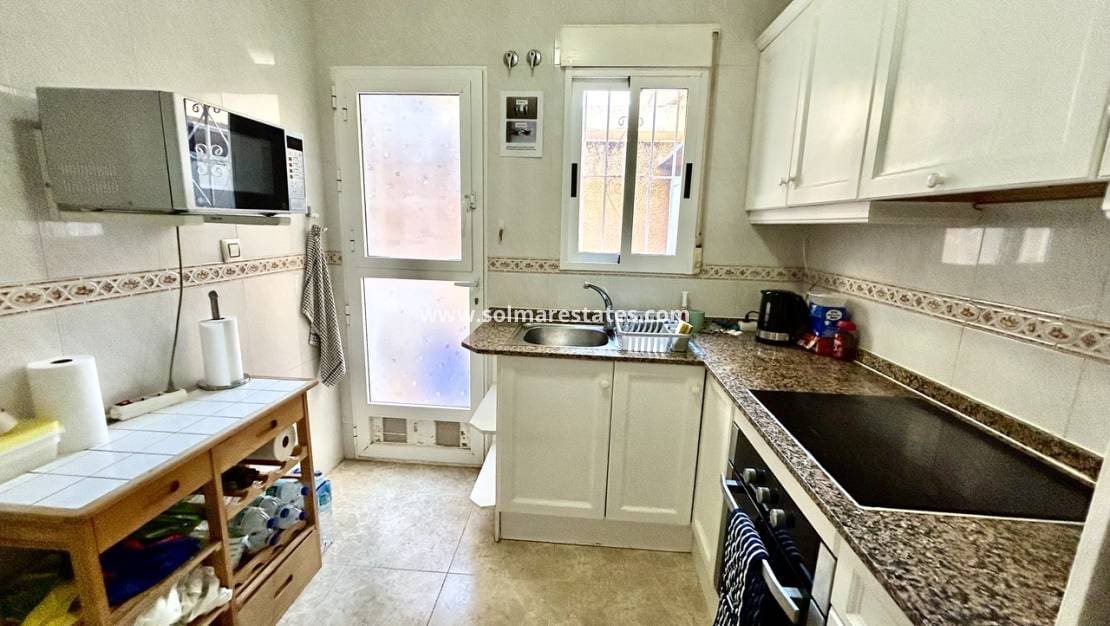 3 quarto Casa em Banda para venda em La Zenia com piscina - 199 900 € (Ref: 10057357)