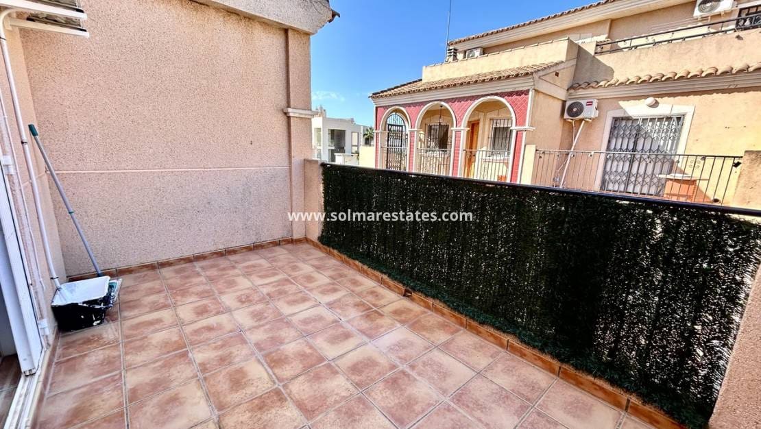 3 quarto Casa em Banda para venda em La Zenia com piscina - 199 900 € (Ref: 10057357)