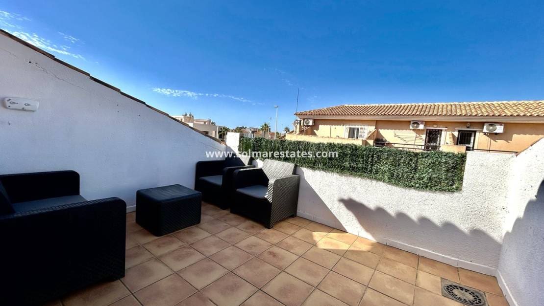 3 quarto Casa em Banda para venda em La Zenia com piscina - 199 900 € (Ref: 10057357)