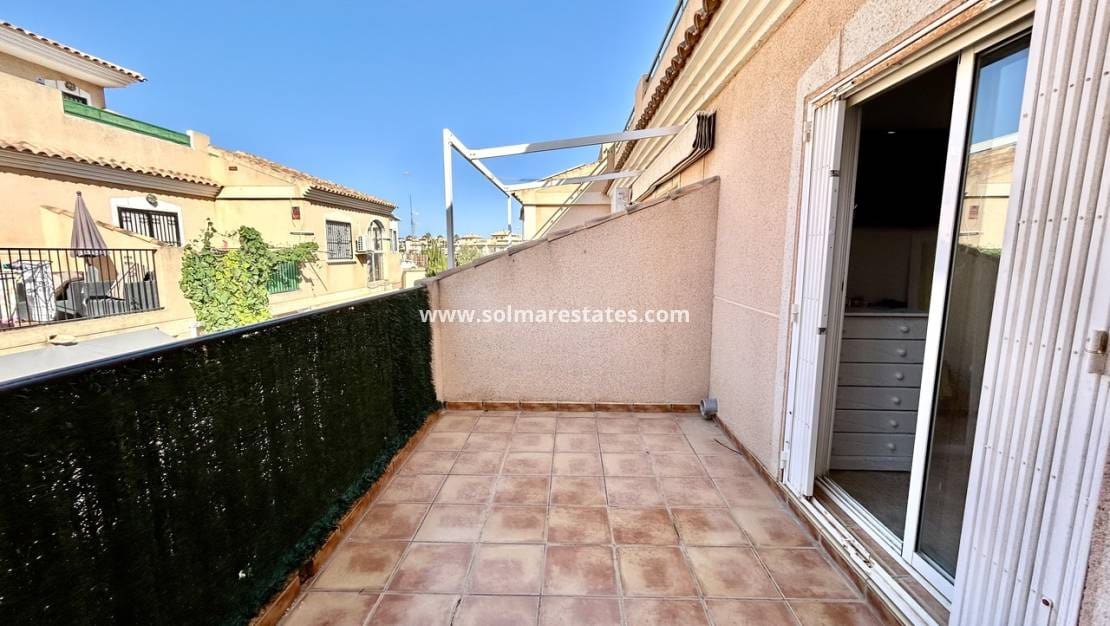 3 quarto Casa em Banda para venda em La Zenia com piscina - 199 900 € (Ref: 10057357)