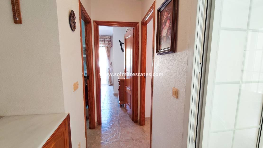 2 soveværelse Byhus til salg i Playa Flamenca med swimmingpool - € 229.900 (Ref: 10057358)