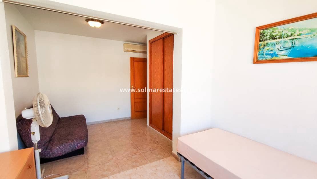 2 soveværelse Byhus til salg i Playa Flamenca med swimmingpool - € 229.900 (Ref: 10057358)