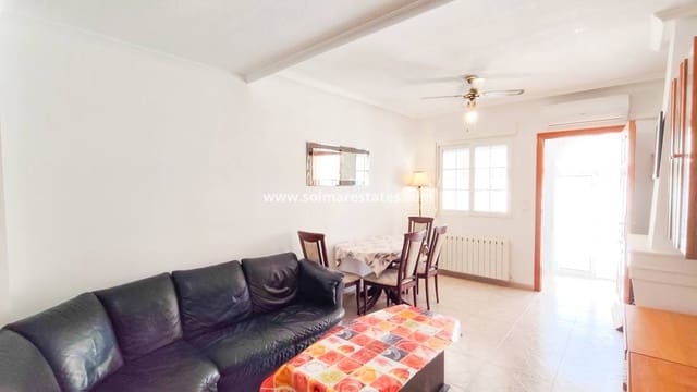 2 soveværelse Byhus til salg i Playa Flamenca, Orihuela med swimmingpool - € 229.900 (Ref: 10057358)