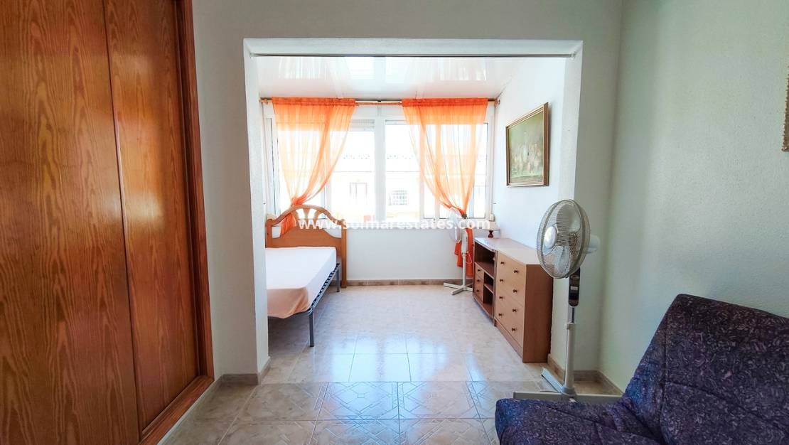 2 soveværelse Byhus til salg i Playa Flamenca med swimmingpool - € 229.900 (Ref: 10057358)