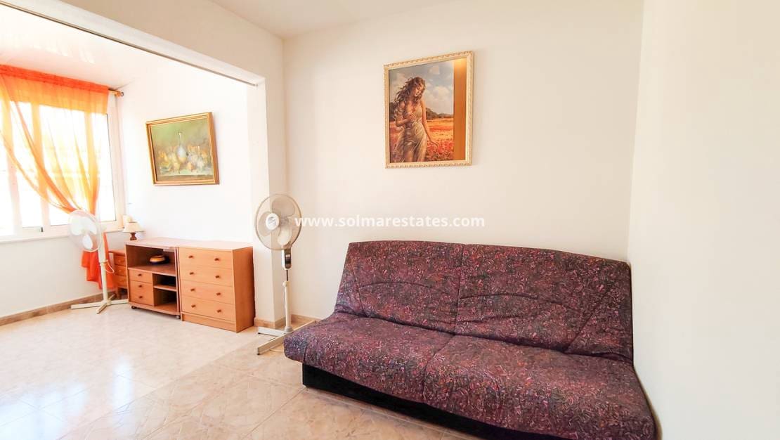 2 soveværelse Byhus til salg i Playa Flamenca med swimmingpool - € 229.900 (Ref: 10057358)