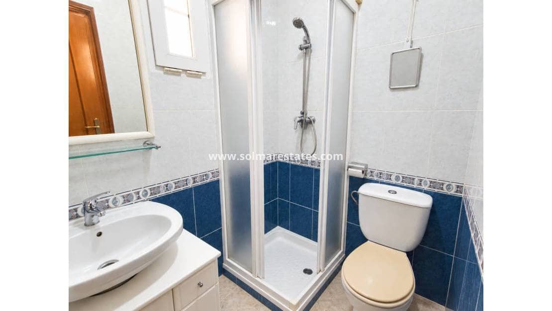 2 soveværelse Byhus til salg i Playa Flamenca med swimmingpool - € 229.900 (Ref: 10057358)