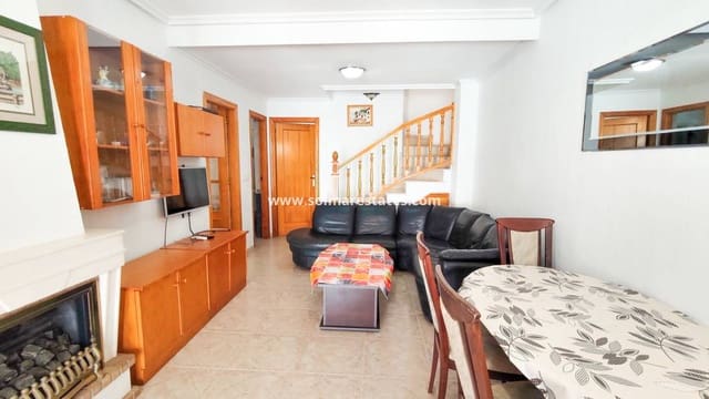 2 soveværelse Byhus til salg i Playa Flamenca, Orihuela med swimmingpool - € 229.900 (Ref: 10057358)