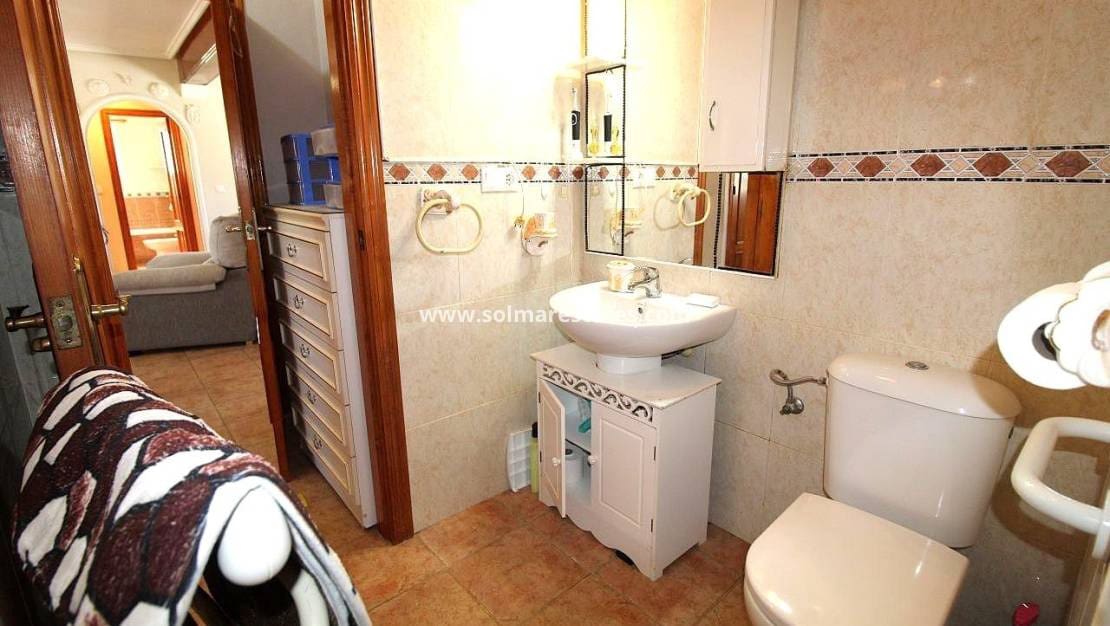 3 soveværelse Villa til salg i San Miguel de Salinas med swimmingpool - € 299.900 (Ref: 10057359)