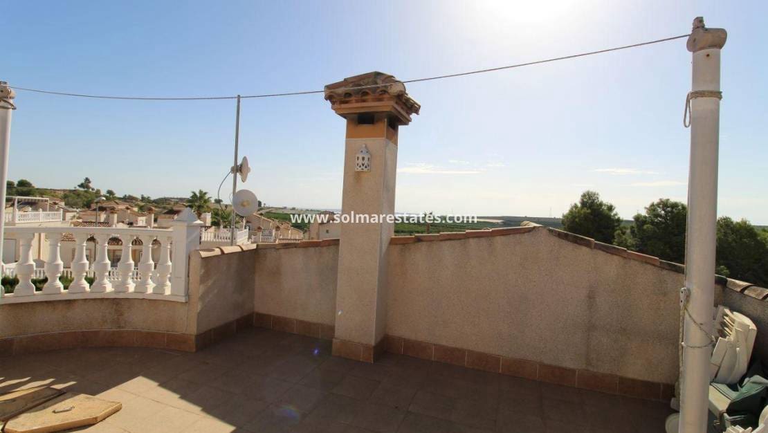 3 soveværelse Villa til salg i San Miguel de Salinas med swimmingpool - € 299.900 (Ref: 10057359)