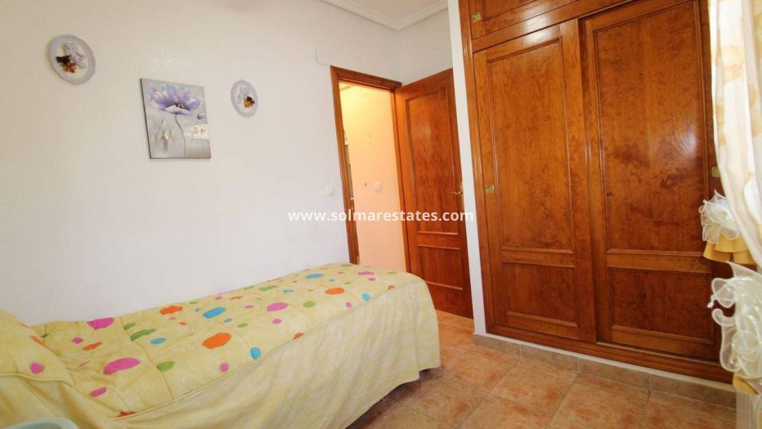 3 soveværelse Villa til salg i San Miguel de Salinas med swimmingpool - € 299.900 (Ref: 10057359)