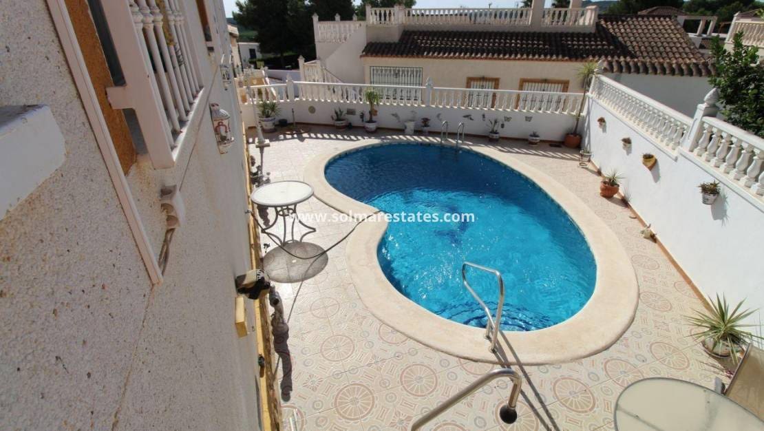3 soveværelse Villa til salg i San Miguel de Salinas med swimmingpool - € 299.900 (Ref: 10057359)