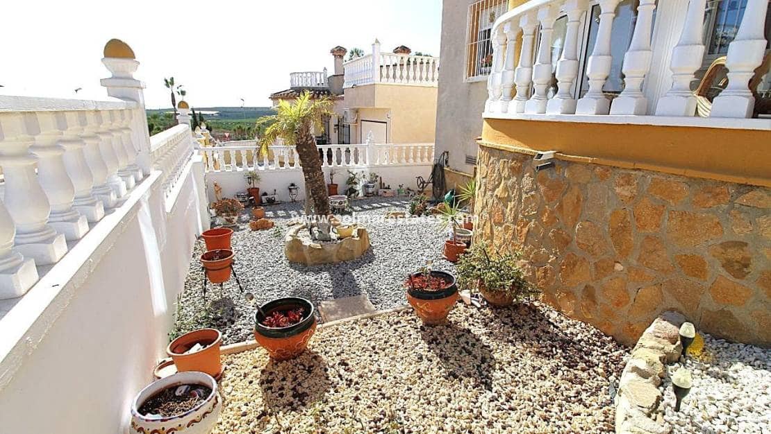 3 soveværelse Villa til salg i San Miguel de Salinas med swimmingpool - € 299.900 (Ref: 10057359)