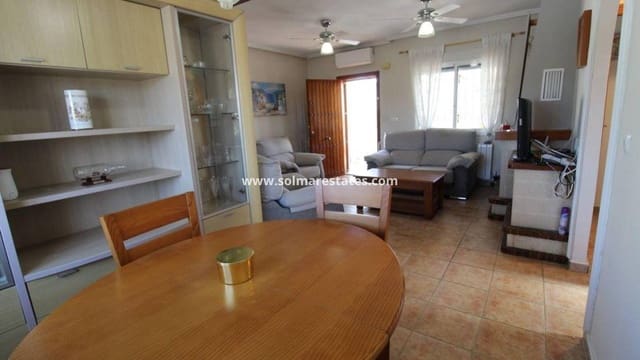 3 soveværelse Villa til salg i San Miguel de Salinas med swimmingpool - € 299.900 (Ref: 10057359)